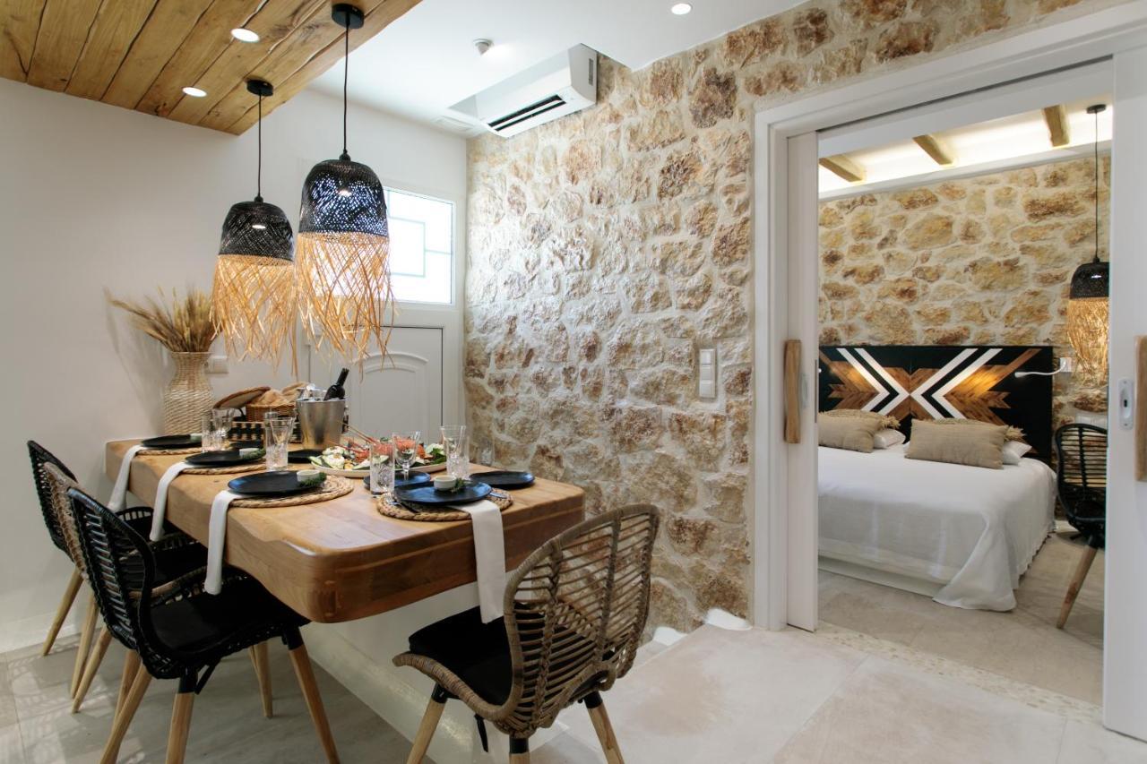 Manda Luxury Apartments Naxos City ภายนอก รูปภาพ