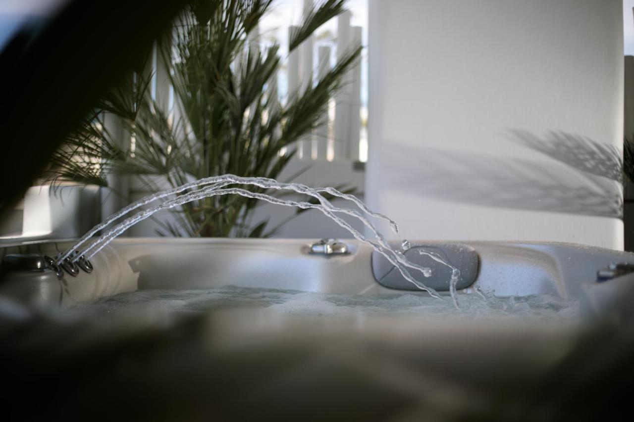 Manda Luxury Apartments Naxos City ภายนอก รูปภาพ