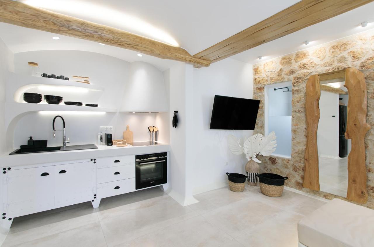 Manda Luxury Apartments Naxos City ภายนอก รูปภาพ